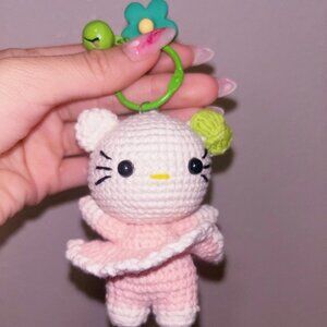 🧶💞🎀 HELLO KITTY Pink Dress Crochet Keychain